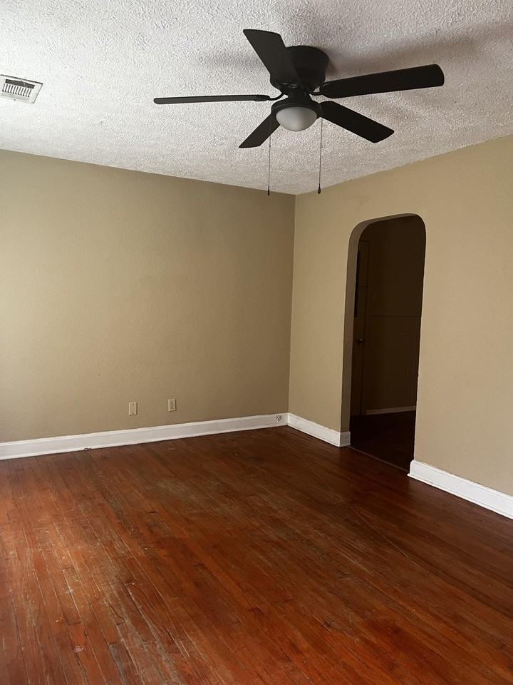 4019 Morris Dr #1 - Photo 2 of 20
