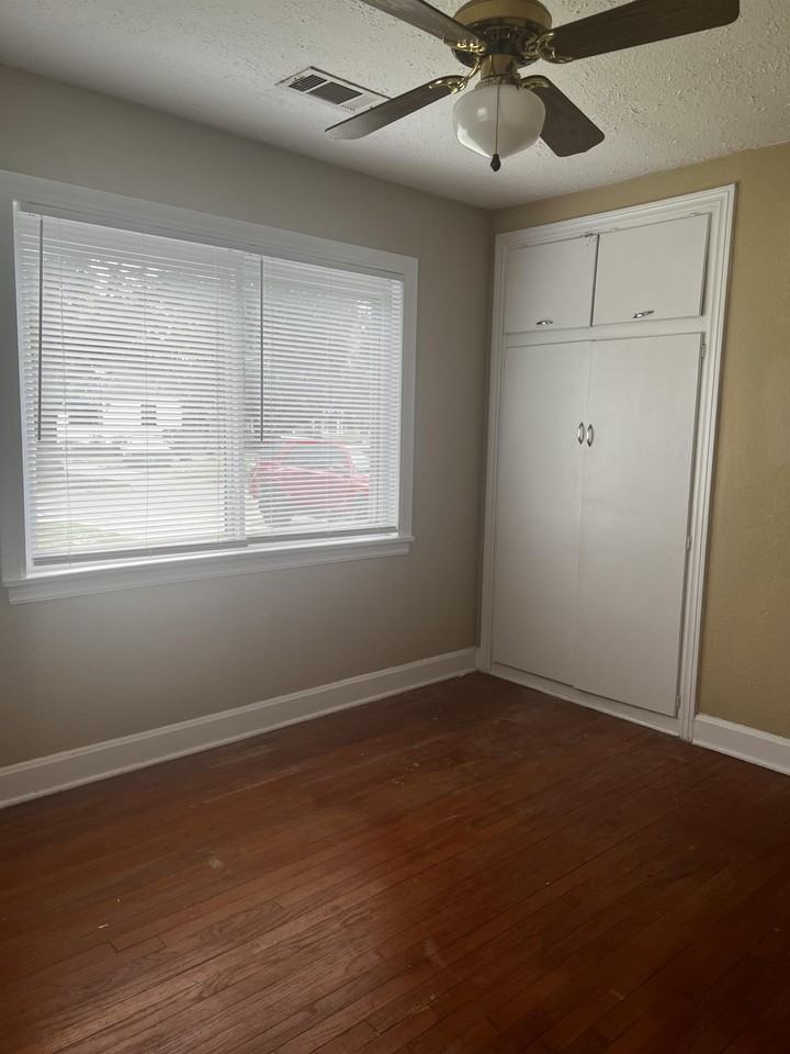 4019 Morris Dr #1 - Photo 3 of 20