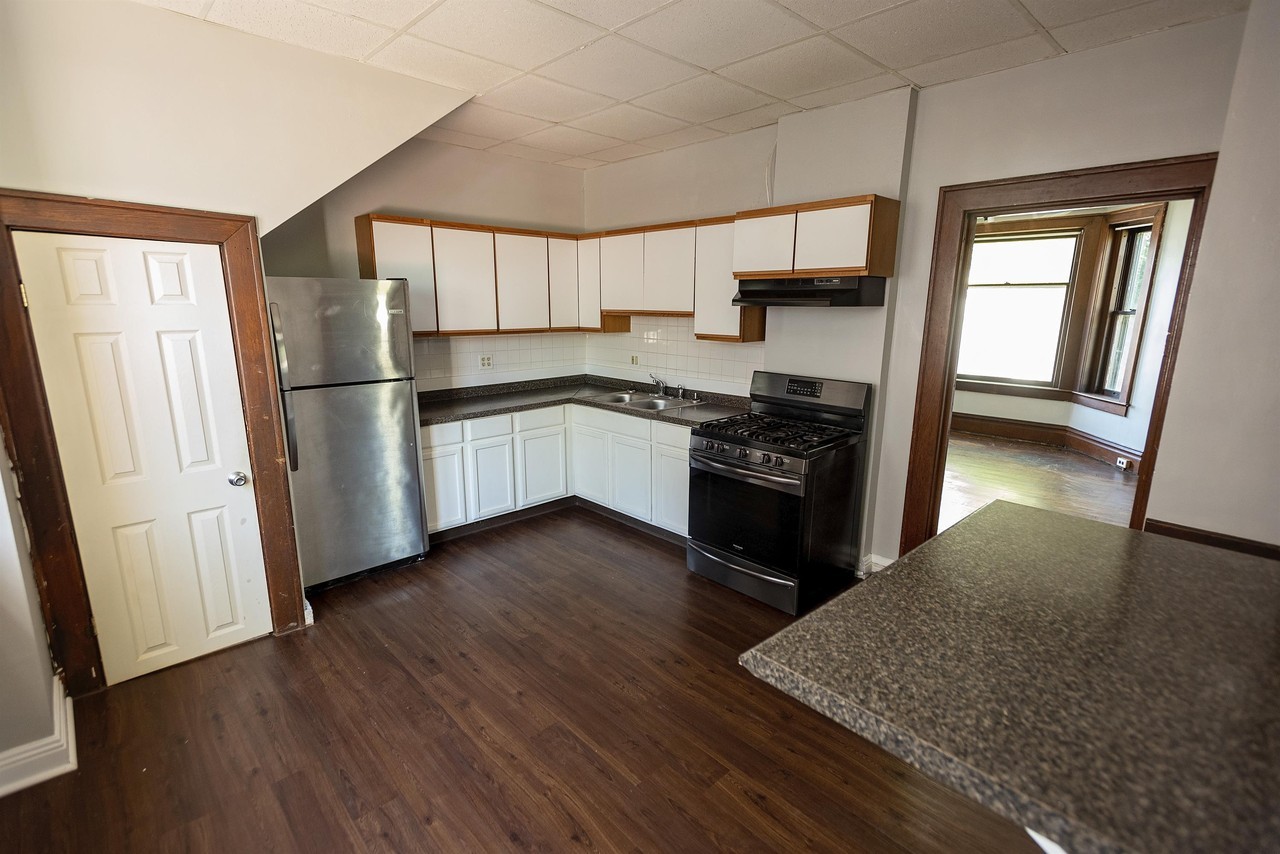 169 N Lancaster St #1 - Photo 5 of 11