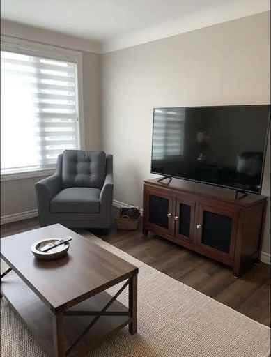 2370 Rebecca St - Photo 3 of 17