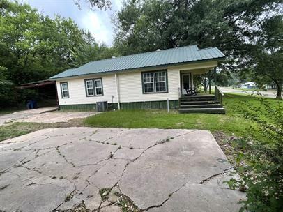 706 E Duval St - Photo 2 of 9