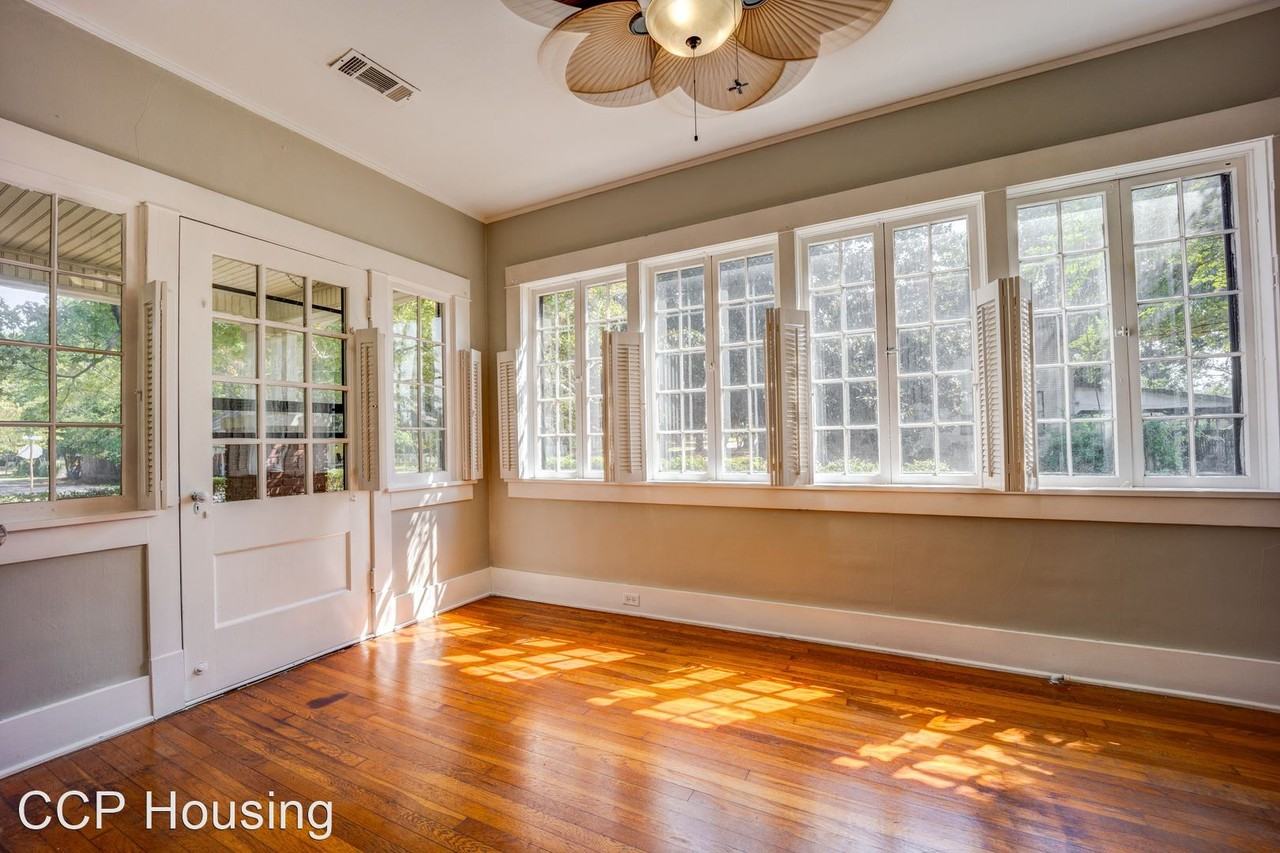 601 May Ave - Photo 2 of 32