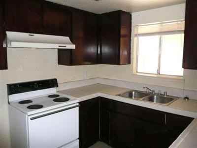 5385-87 Carrington Circle - Photo 3 of 5