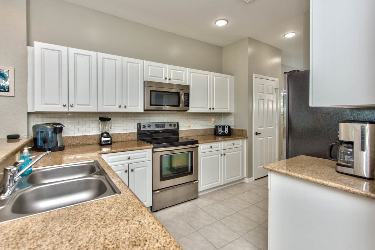 7935 Mahogany Run Ln - Photo 2 of 16