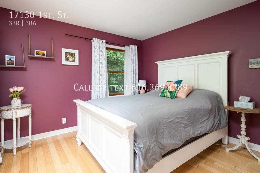 17130 1st St - Photo 2 of 31