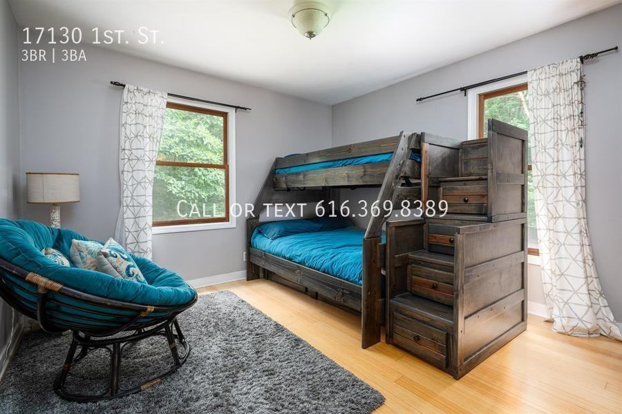 17130 1st St - Photo 3 of 31