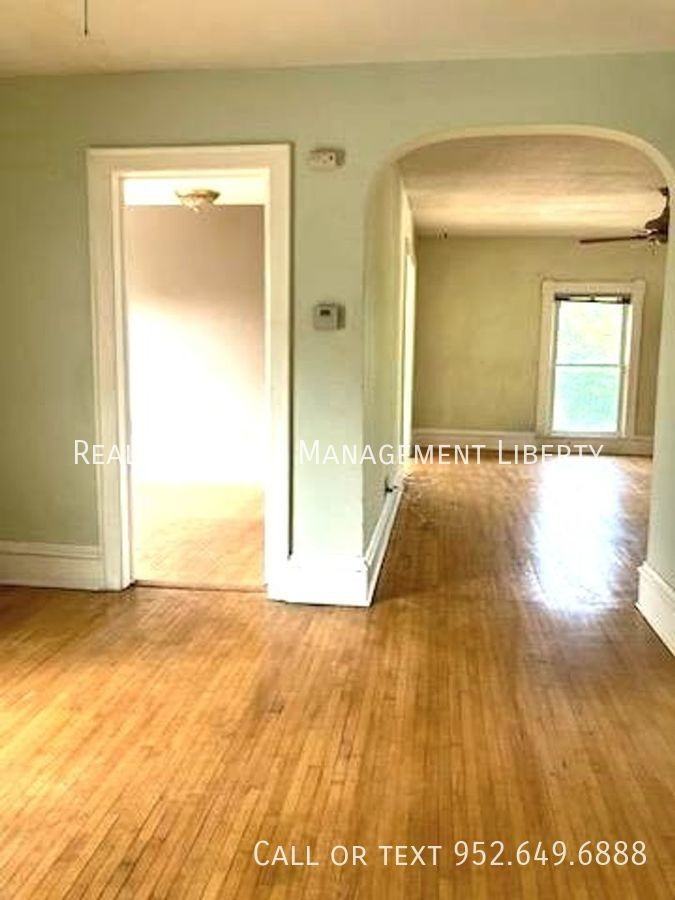 2309 2309 Buchanan St NE - 2309 Buchanan Unit #2 - Photo 2 of 12