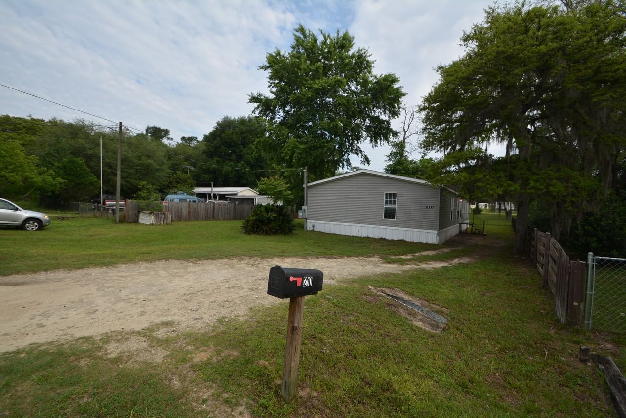 210 Hilltop Trail - Photo 2 of 24