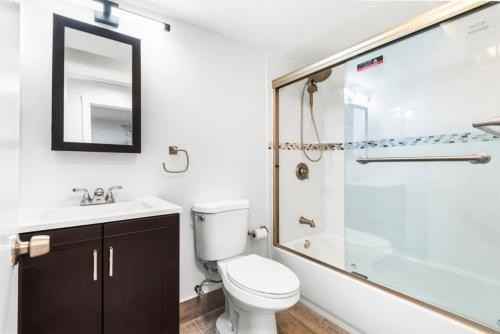 519 3rd St #1 - Photo 2 of 13