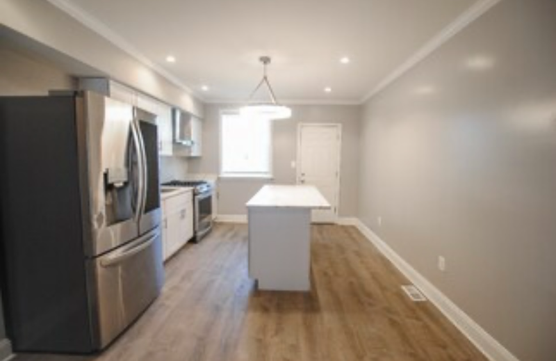 710 N Lakewood Ave - Photo 3 of 23