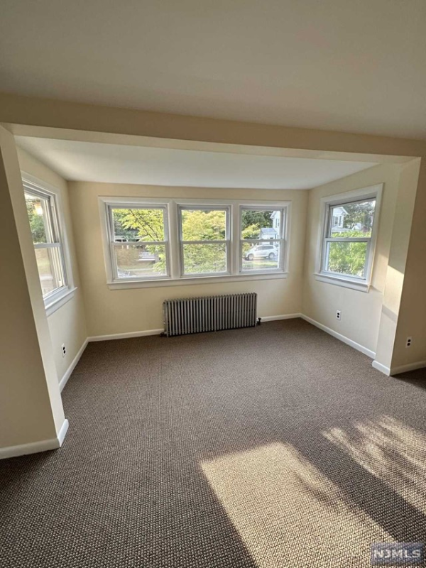 431 Northern Pkwy - Photo 2 of 12