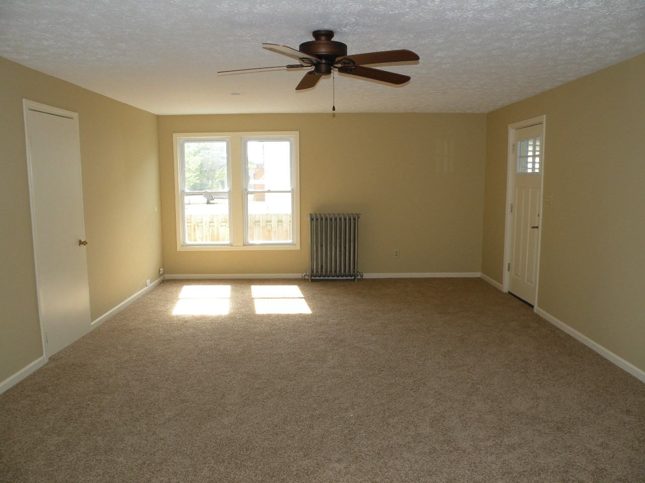 27013 E Oviatt Rd - Photo 2 of 31