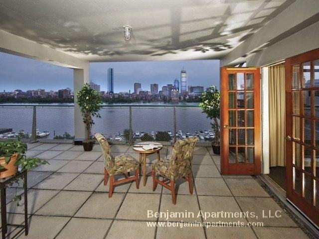 98 Memorial Dr - Photo 2 of 10