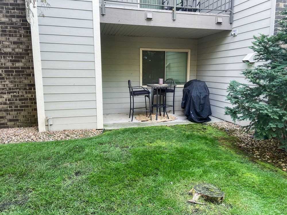 2130 Ridge Dr - Photo 3 of 11