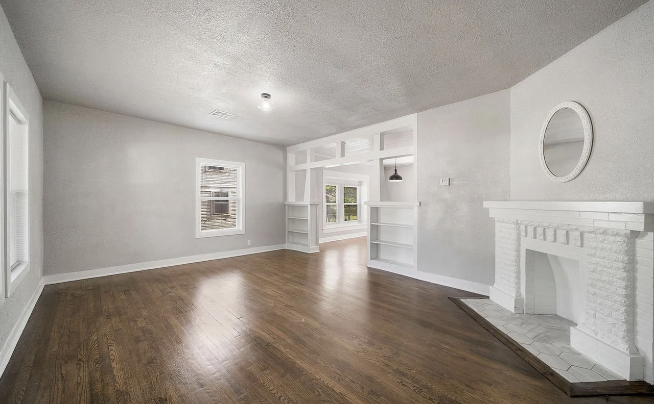 1217 N Main St #1 - Photo 3 of 13