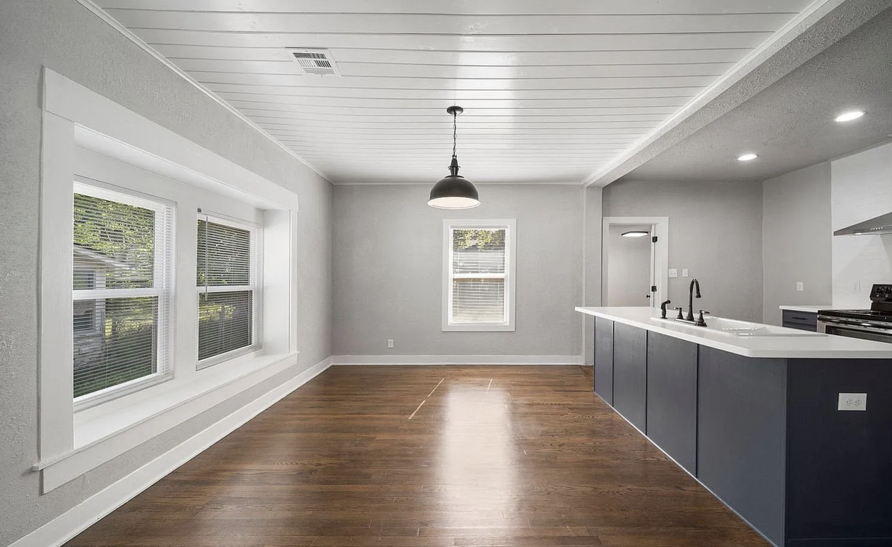 1217 N Main St #1 - Photo 6 of 13