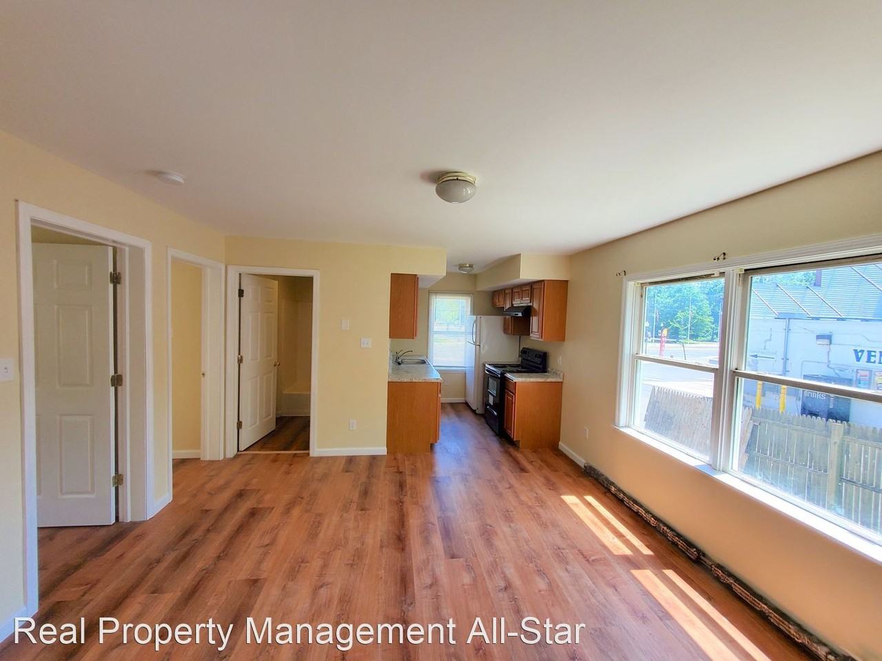 450 S Main St - Photo 2 of 11