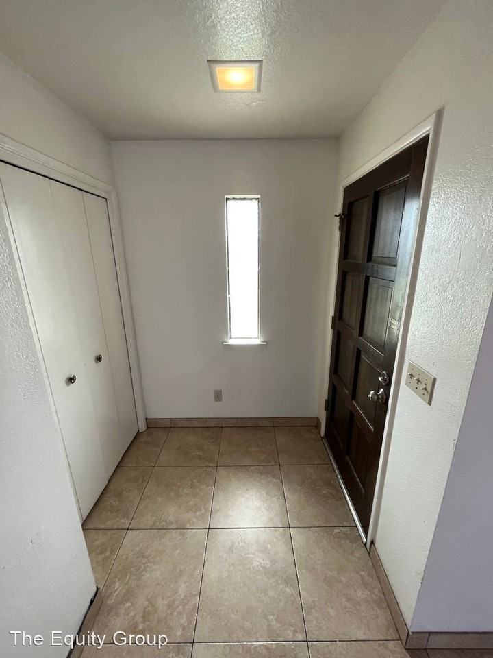 1831-39 Pinkham / 2026-38 Vassar - Photo 3 of 22