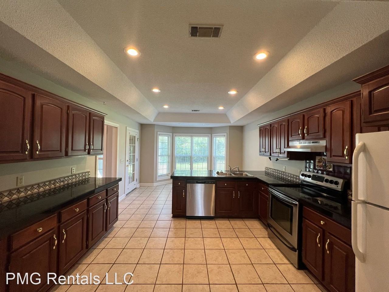 1001 Chase Ct - Photo 2 of 25