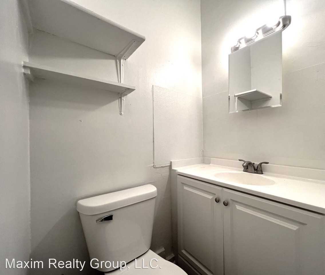 1017 S 10th St. - Photo 3 of 8