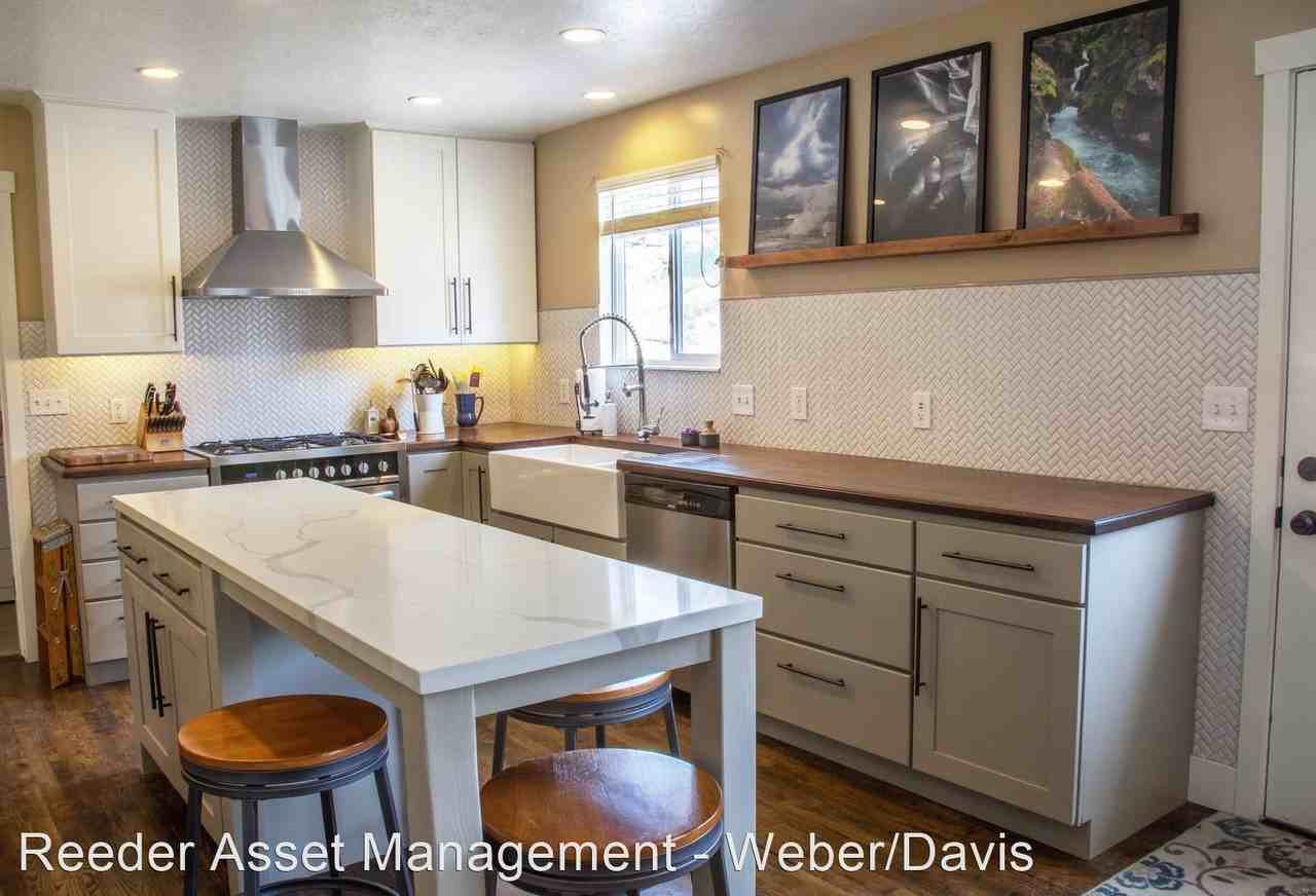 3722 N 350 E - Photo 2 of 28