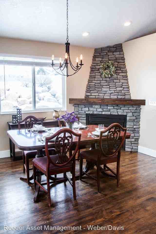 3722 N 350 E - Photo 3 of 28