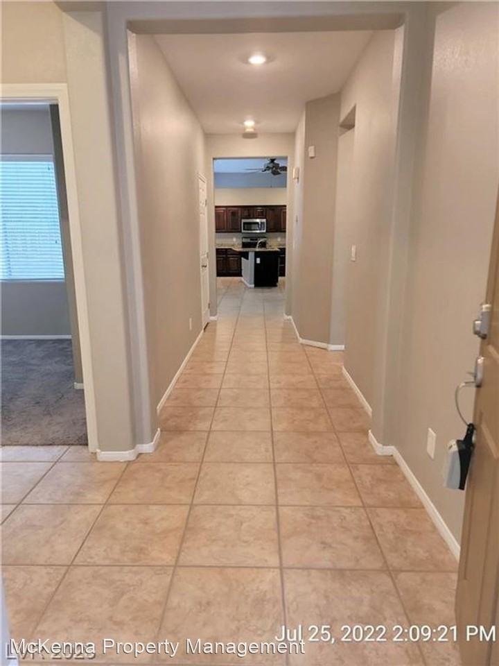 1021 Railroad Flat Ct - Photo 2 of 34