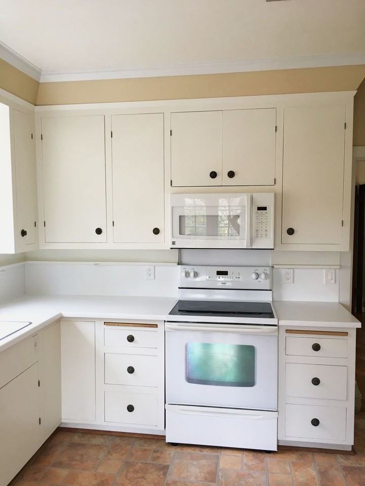 470 Fairfax Ave - Photo 2 of 38