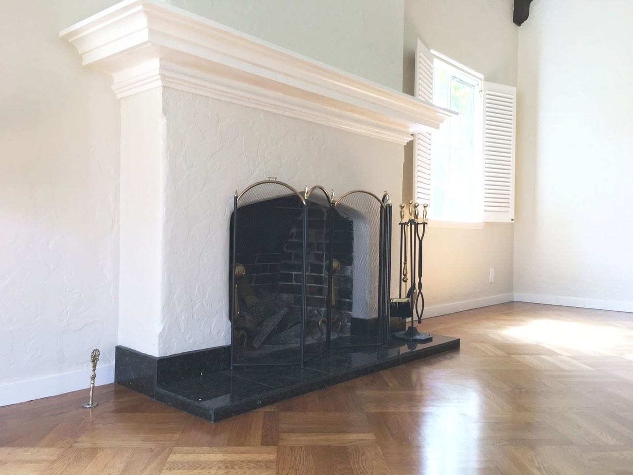 470 Fairfax Ave - Photo 3 of 38