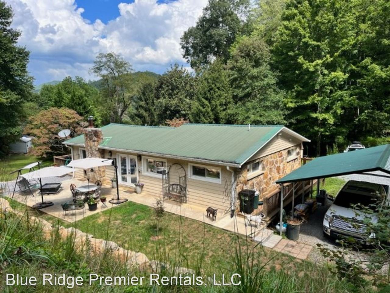 185 Locust St - Photo 2 of 18