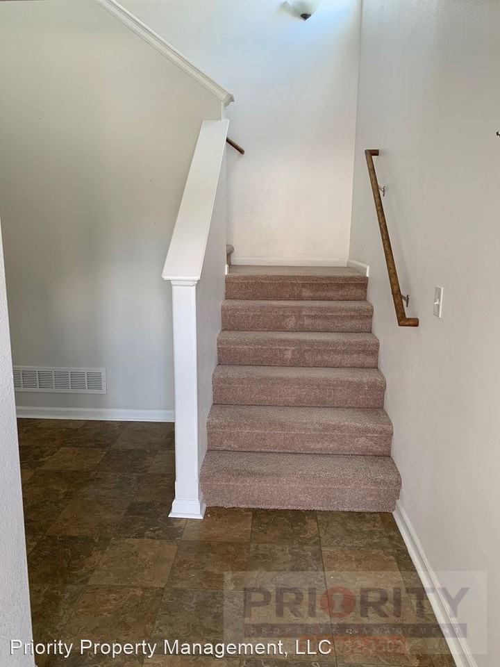 4412 J Cross Ave - Photo 2 of 15