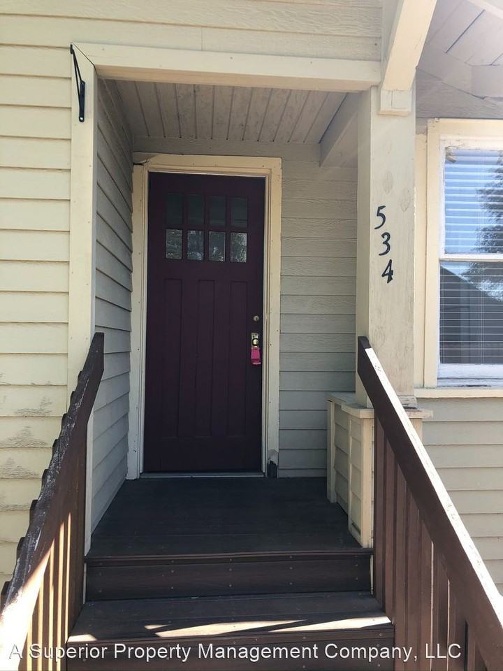 534 Nw Sisemore St - Photo 2 of 17