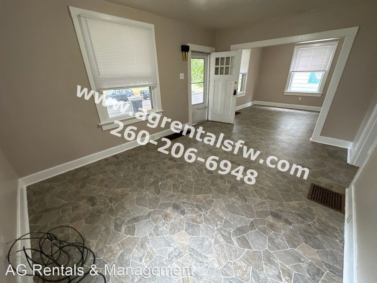 240 W Leith St - Photo 3 of 18