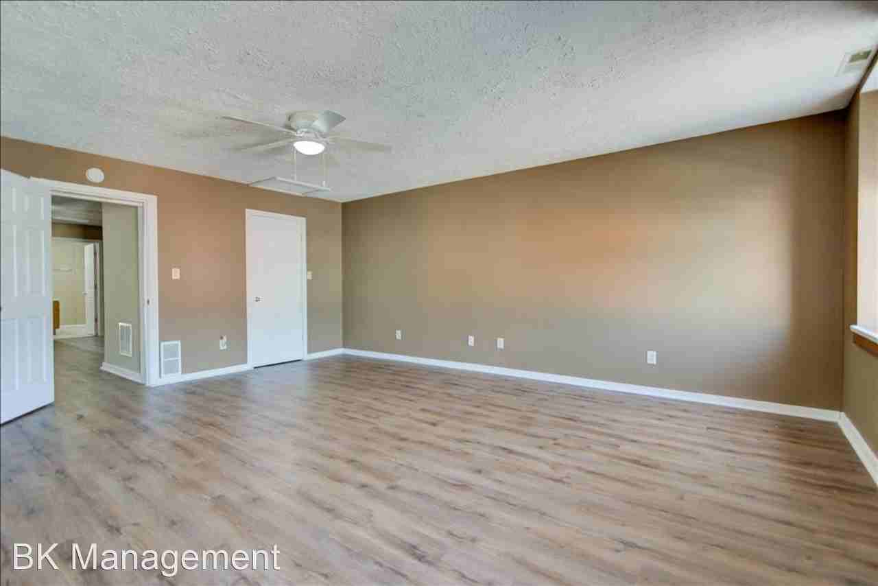 255 N Cross St - Photo 3 of 11