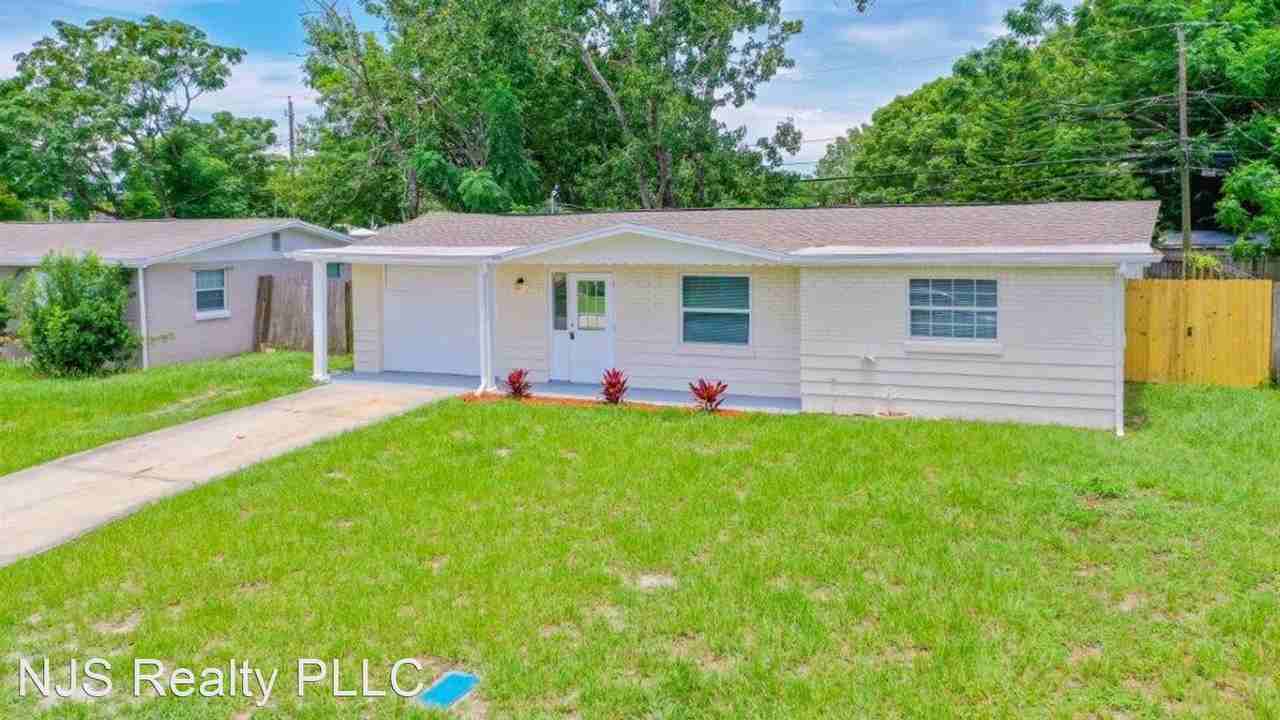 5023 Drift Tide Dr - Photo 3 of 27