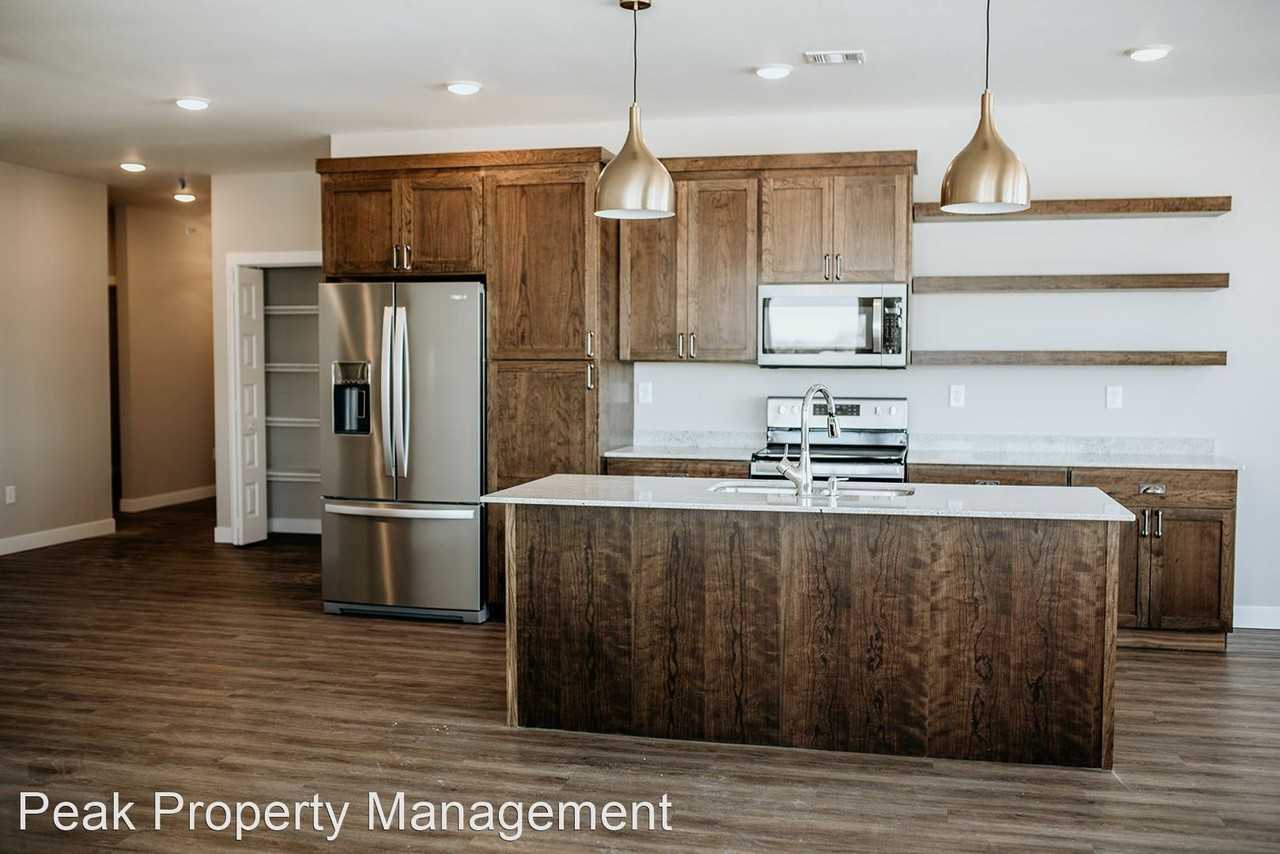 Highland Apartments 3990,3940 S 15 St, Grand Forks, ND 58201 Zumper