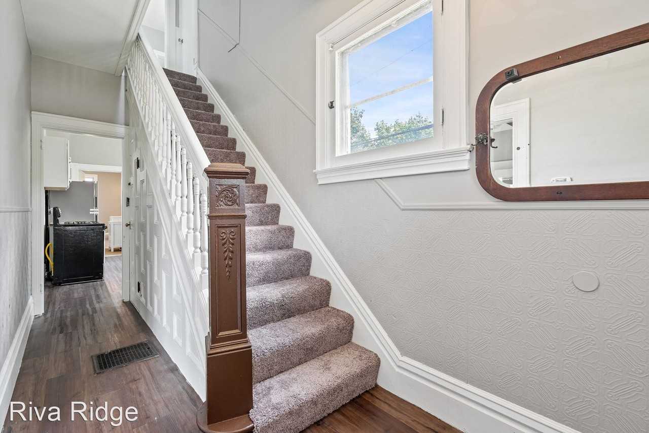 812 Ernie Street - Photo 3 of 21