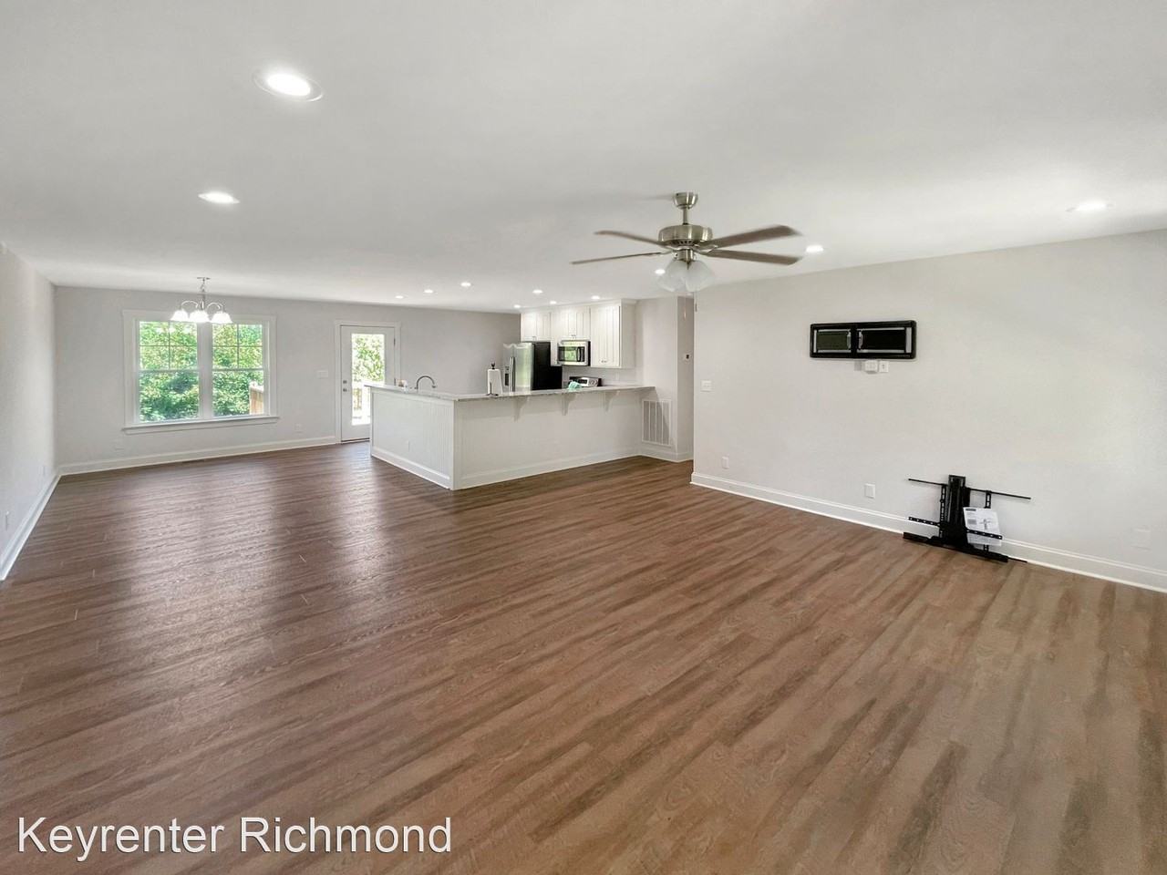 3594 Cedar Plains Rd - Photo 3 of 16