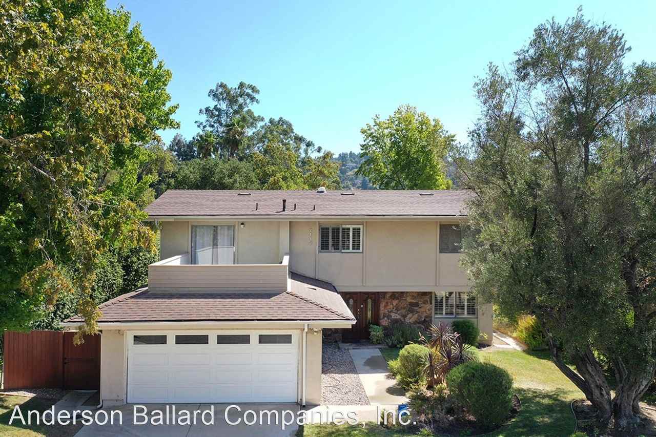 2112 Ashington Dr - Photo 2 of 29