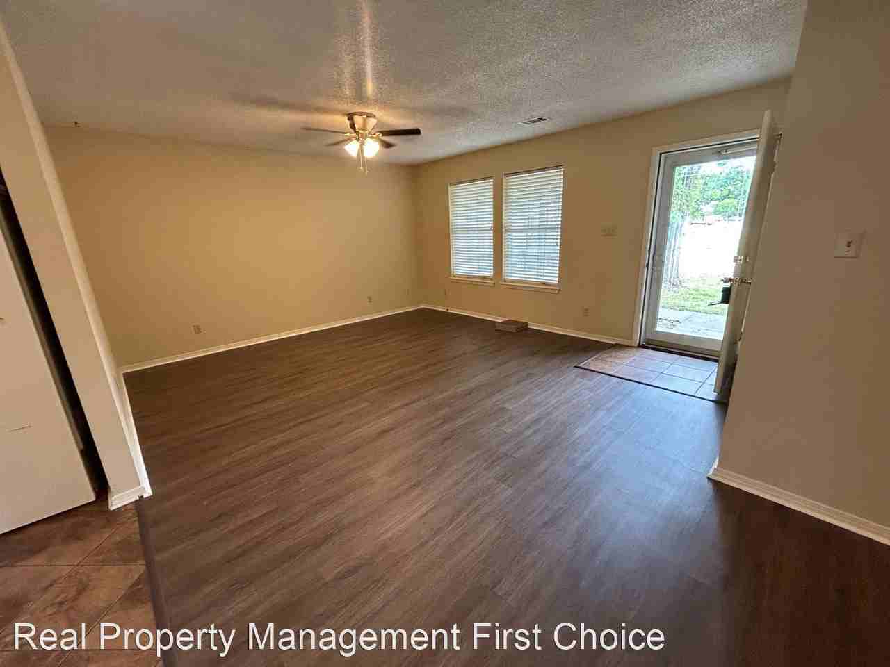 1413 Grand Oak Dr - Photo 3 of 25