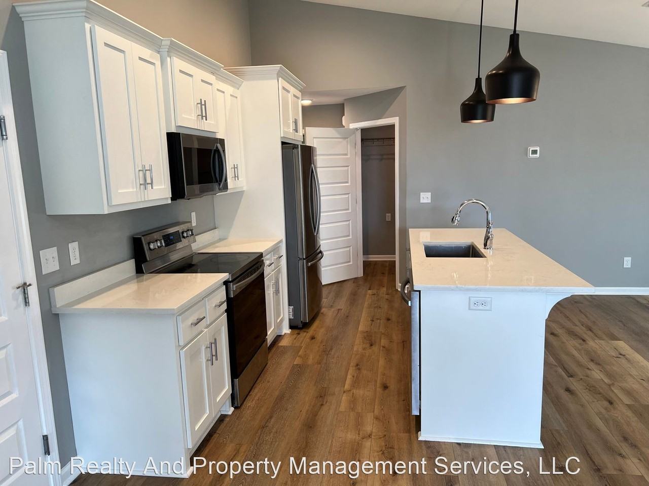 412 Raven Ln - Photo 3 of 11
