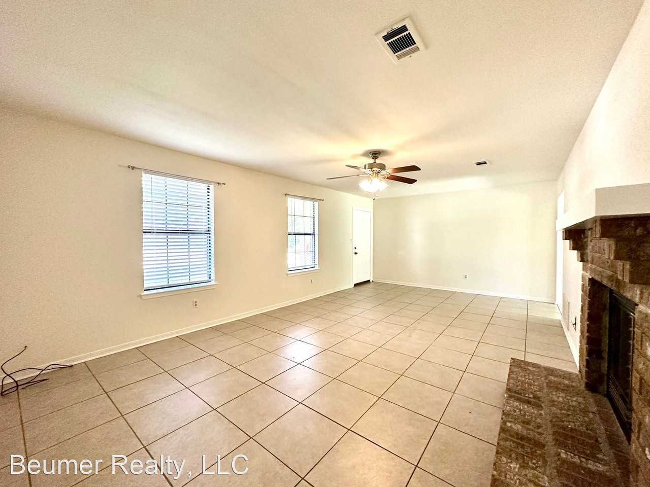 10818 Oak Valley Dr - Photo 3 of 23