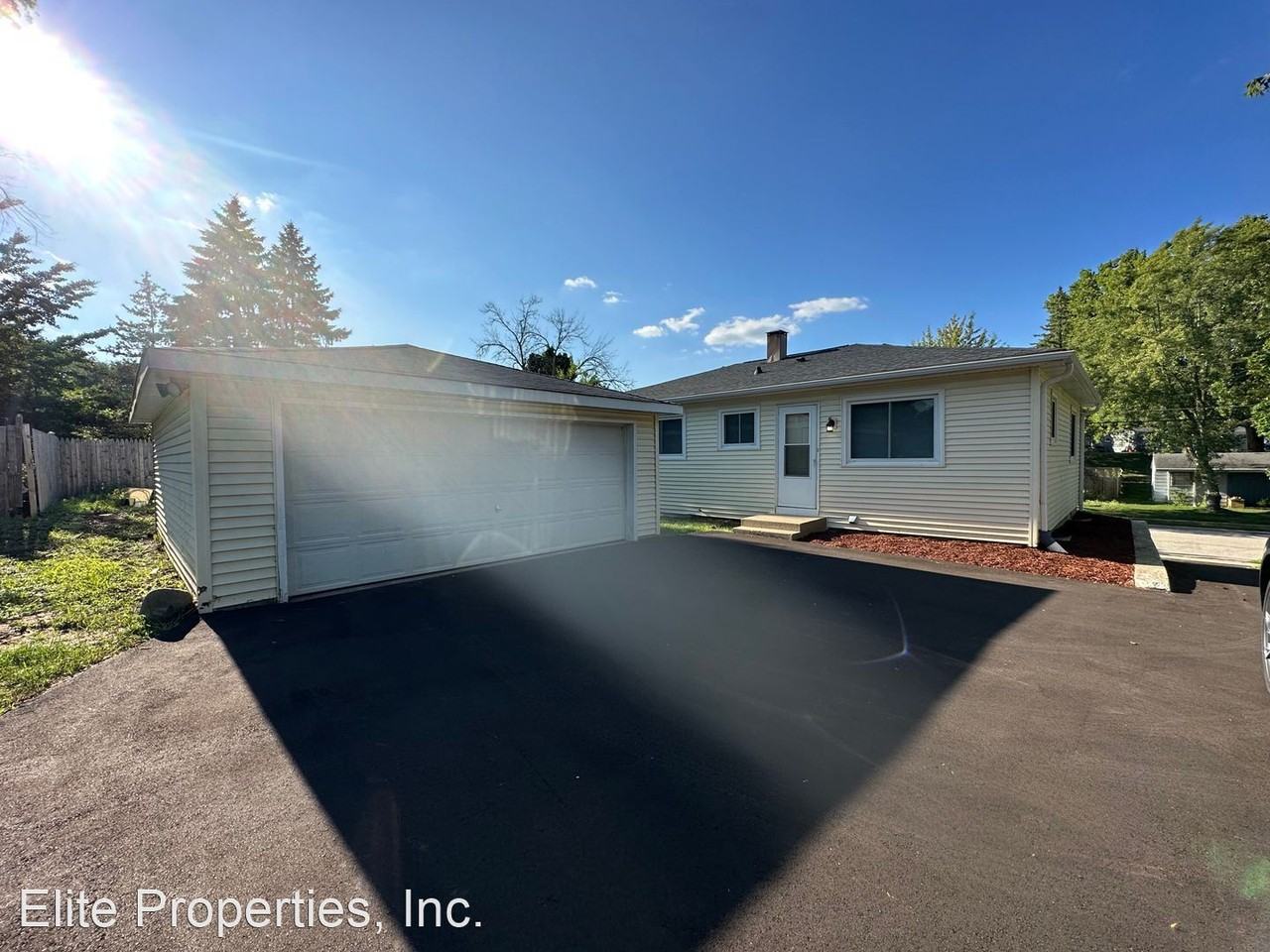 1125 Birch Dr - Photo 2 of 12