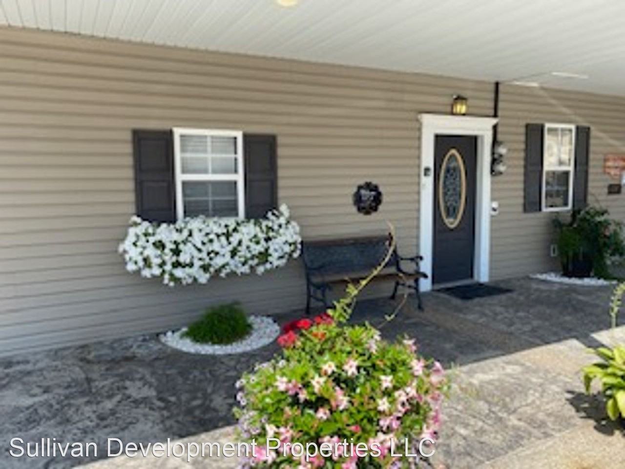 119 N, Jefferson St - Photo 3 of 33