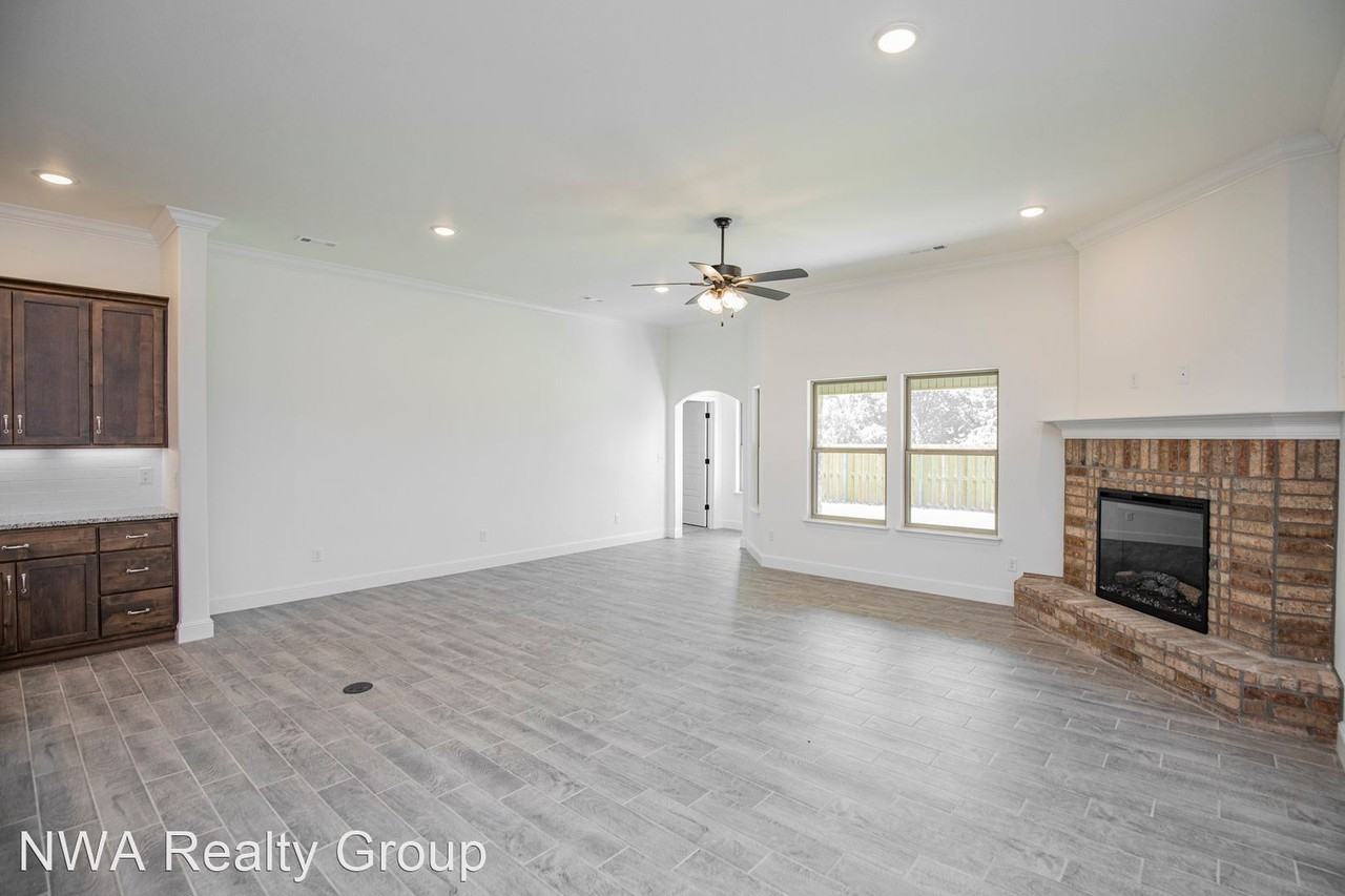 2509 Westbrook Loop - Photo 3 of 26