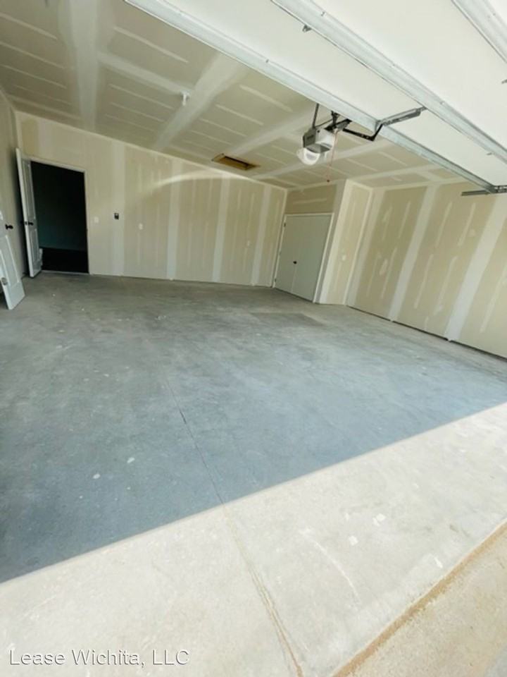 1632/34 Hickory Creek - Photo 2 of 21