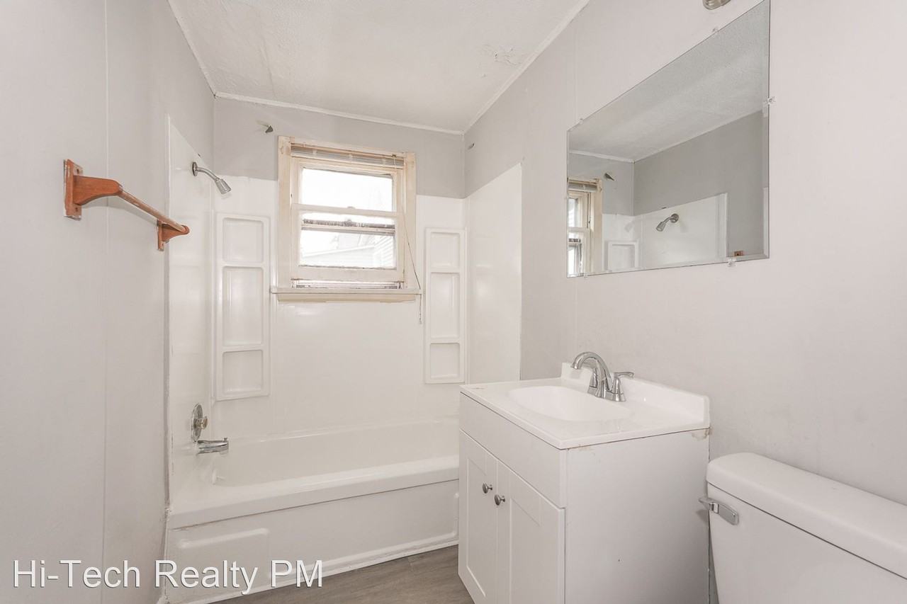 7122 BRINSMADE AVE - Photo 3 of 16