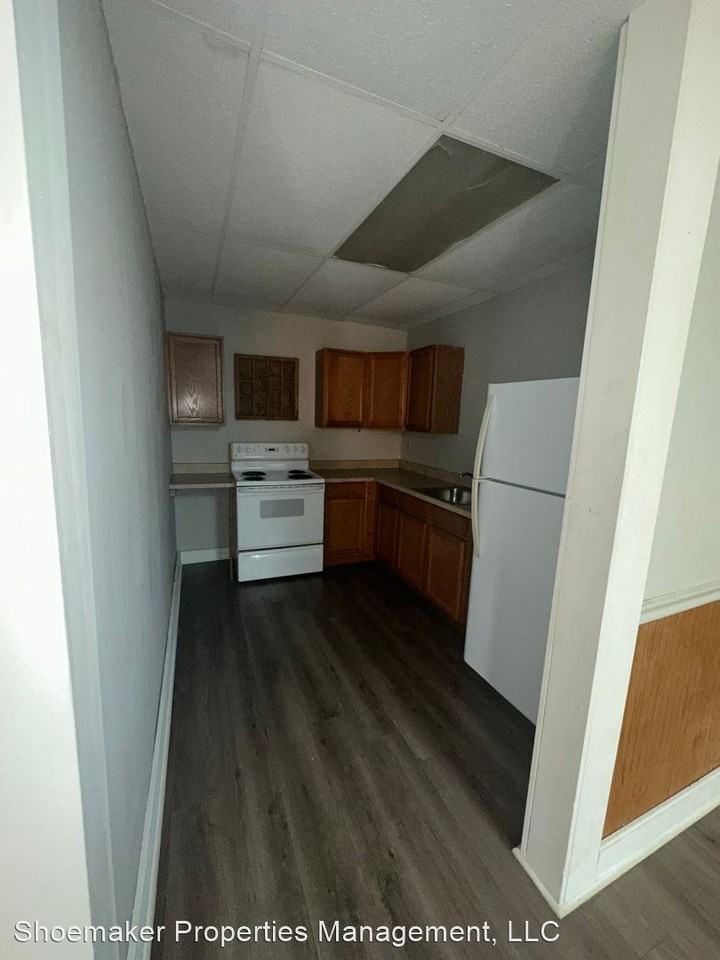 108 W Main St - Photo 2 of 6