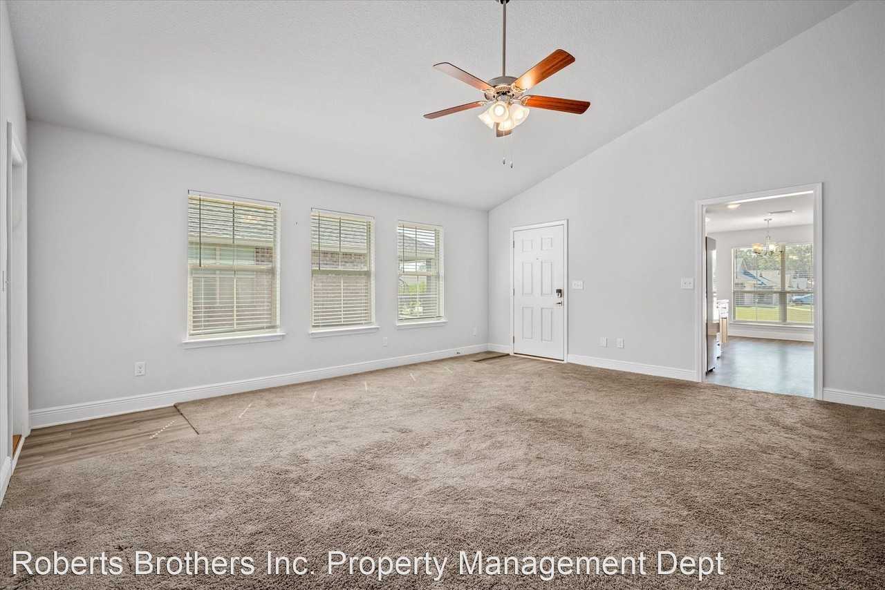 8028 Paul Casey Ln - Photo 2 of 21