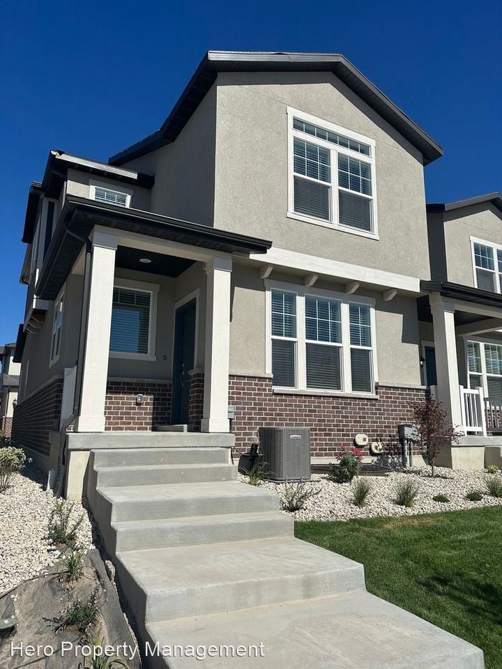 2637 S Disaster Peak Way - Photo 2 of 18